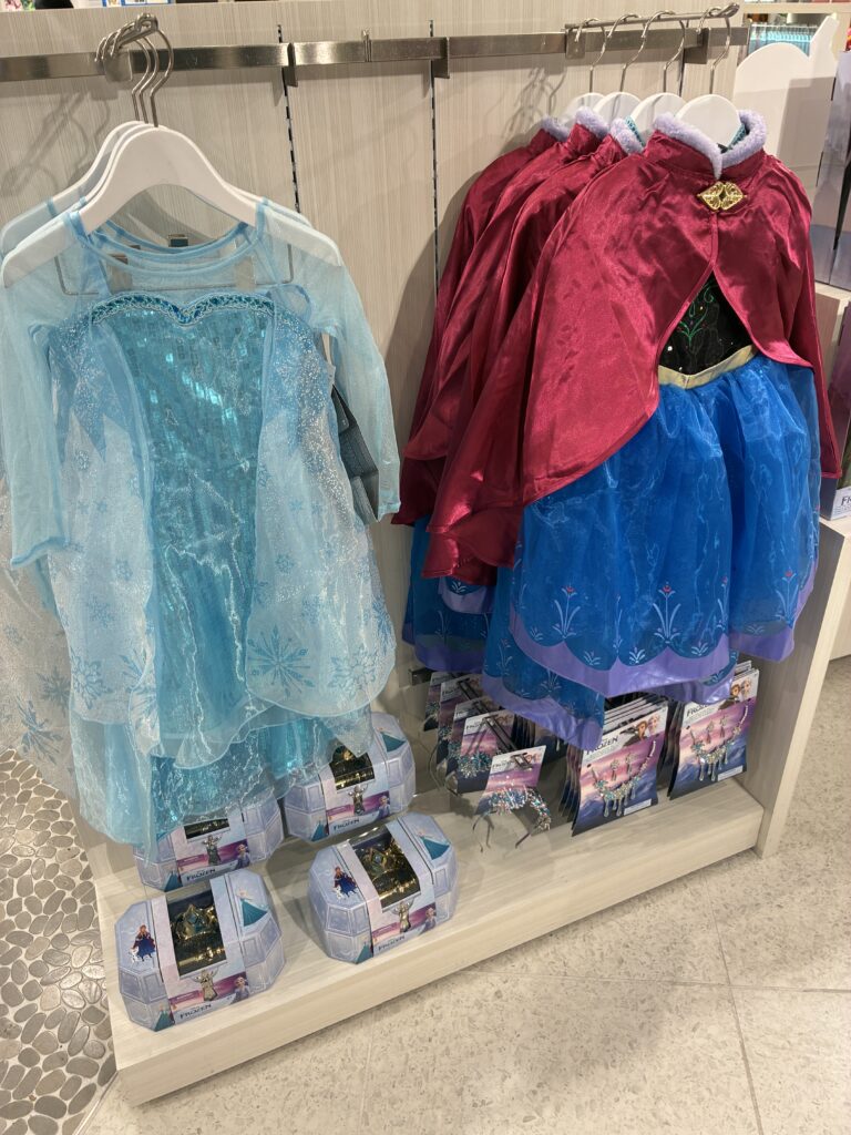 アナ&エルサドレス